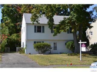 9 Harvann Rd, Norwalk, CT 06850-1905