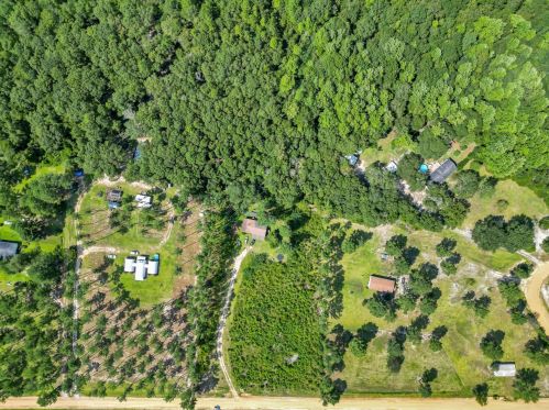 1986 Victoria Rd, Metter, GA 30439-9143