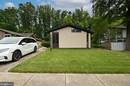 2491 Linwood Ln, Woodbridge, VA 22192-3402