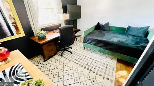 610 Radnor Ave, Tavistock NJ 08033-1005 exterior