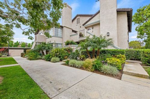 63 Oxford, Irvine, CA 92612-2651