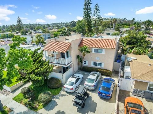 2744 Hornblend St, San Diego, CA 92109-4941