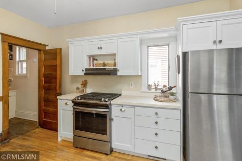 959 James Ave, Saint Paul MN  55102-3329 exterior