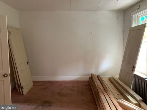 17 New Dorwart St, Lancaster, PA 17603-5201