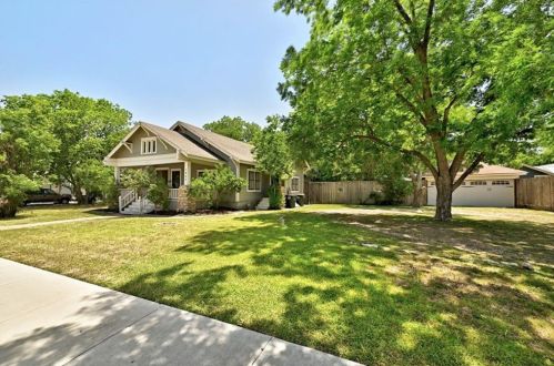 1903 Austin Ave, Georgetown, TX 78626-4508