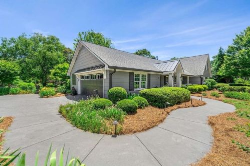 125 Bent Grass Dr, Roswell, GA 30076-1340