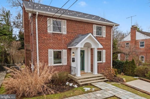 2700 Parker Ave, Silver Spring MD 20902-2645 exterior