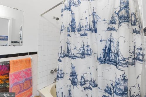 1138 19 St, Philadelphia PA  19146-2936 exterior