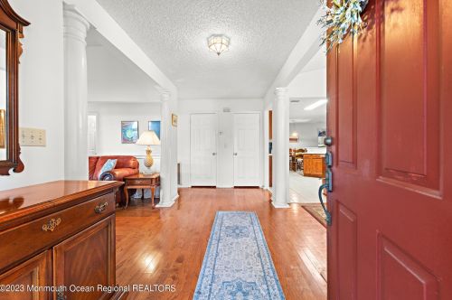 95 Old Orch Ln, Tinton Falls NJ 07712-2569 exterior