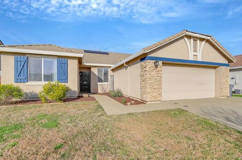 1699 Shoreline Dr, Arboga, CA 95901-8236