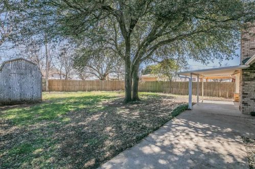 6116 Blue Spruce Cir, Fort Worth TX 76137-2135 exterior