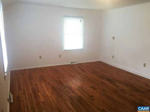 1616 Mulberry Ave, Charlottesville VA  22903-3706 exterior