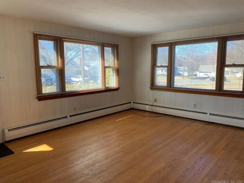 20 Terry Rd, Kensington, CT 06037-3138
