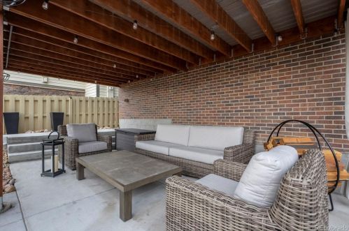 25738 Calhoun Pl, Aurora CO 80016-2818 exterior