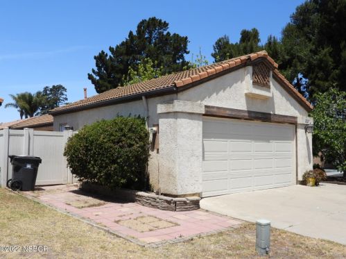 2227 Iliff Ln, Santa Maria, CA 93458-1074