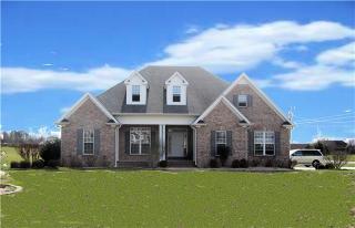 56 Richland Hills Dr, Manchester, TN 37355-3797