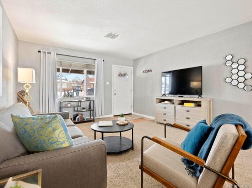 885 Quentin St, Denver CO  80011-6307 exterior