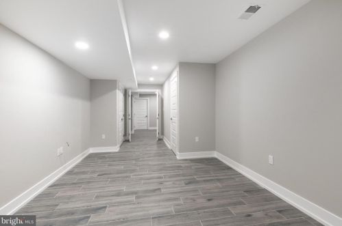 1937 4 St, Philadelphia PA 19140-2417 exterior