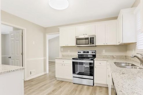 224 Farmbrook Pkwy, Stockbridge GA  30281-1188 exterior