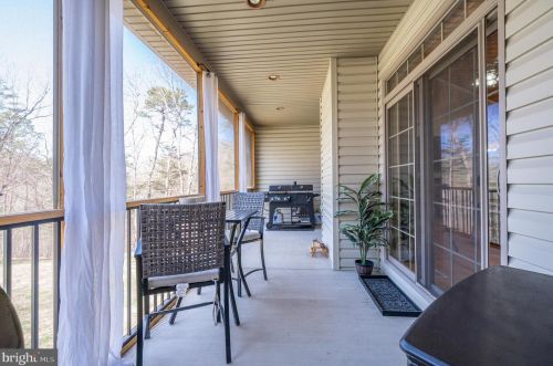 487 Vixen Ln, Gerrardstown WV  25420-4459 exterior