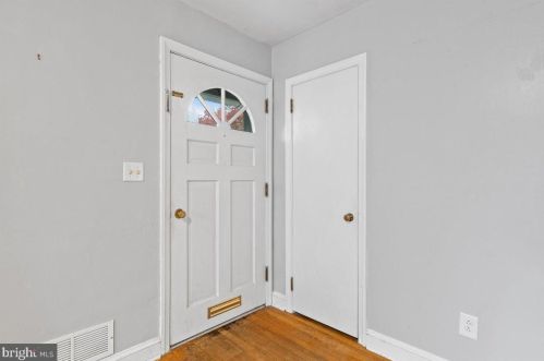 395 Franklin Ave, Princeton NJ  08540-3953 exterior