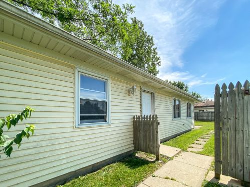 1760 Gilberto St, Glendale Heights, IL 60139-2472