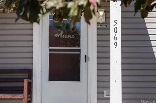 5069 Joplin Ct, Denver CO  80239-5657 exterior