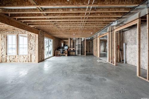 379 Sarah St, Providence UT 84332-9637 exterior