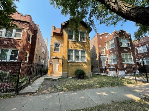 8014 Justine St, Chicago, IL 60620-4323