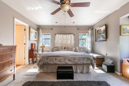 10551 Jeffery Pine Rd, Truckee CA  96161-2187 exterior