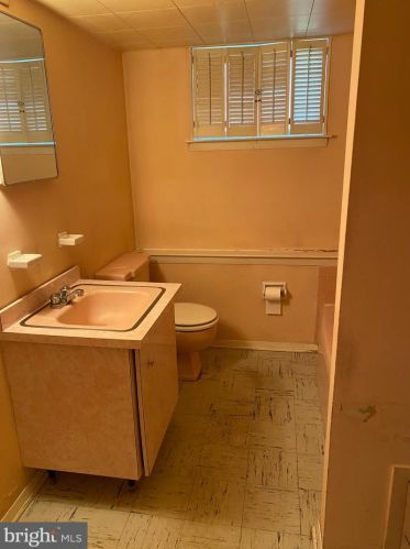 41 Bayberry Rd, Trenton NJ 08618-1023 exterior