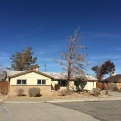 1438 Coronado Ave, Ridgecrest, CA 93555-4824