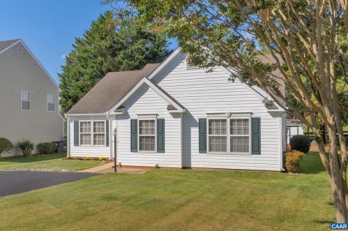 3212 Timberwood Pkwy, Charlottesville, VA 22911-7232