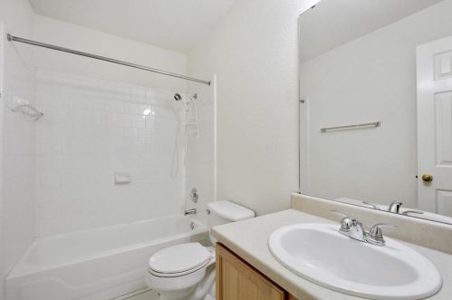 2208 Coats Cir, Austin TX  78748-3403 exterior