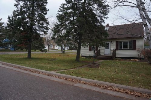 4902 Otsego St, Duluth, MN 55804-1648