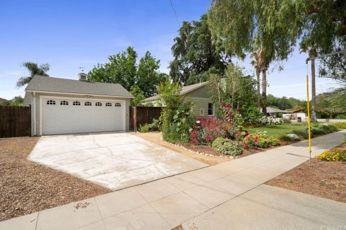 6110 Palm Ave, Riverside CA  92506-2022 exterior