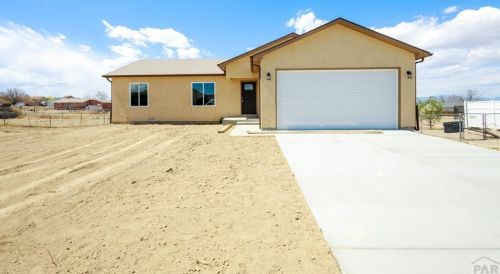 643 Simla Dr, Pueblo, CO 81007-2749