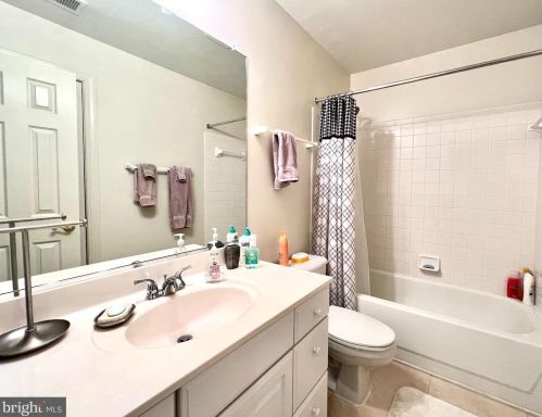 6 Chippewa Ct, Silver Spring MD 20906-6316 exterior