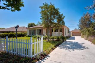 1746 Midwick Dr, Altadena, CA 91001-3304