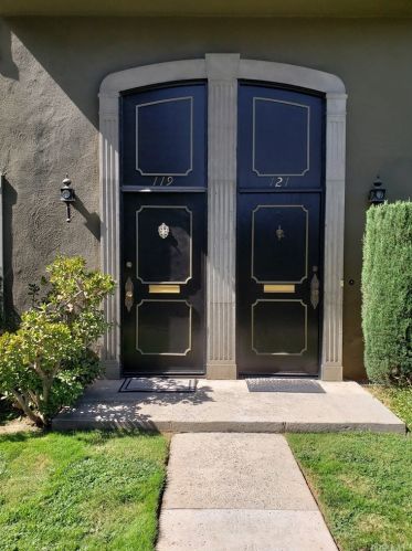 119 Cypress Ave, Redlands, CA 92373-6034