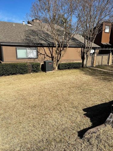 5500 Willow Cir, Fort Worth TX  76112-1952 exterior