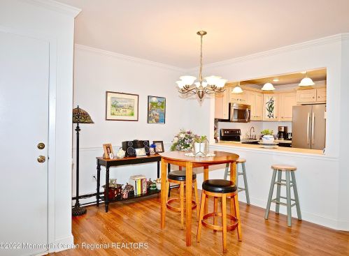 62 Manchester Ct, Tinton Falls NJ  07701-5496 exterior