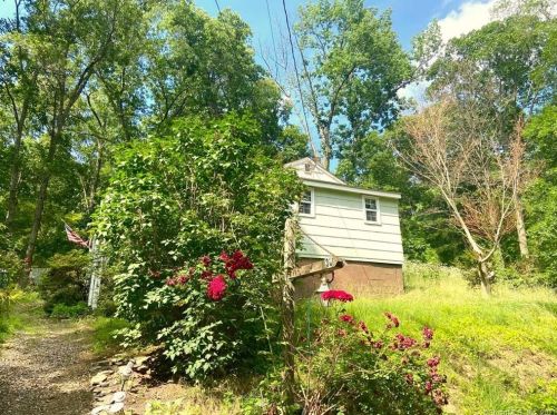 30 Ridgewood Trl, Coventry CT  06238-1843 exterior