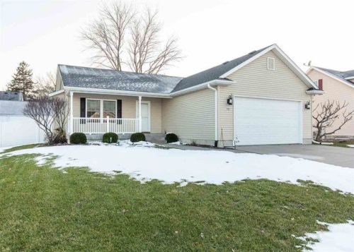 151 Harvest St, Park View, IA 52748-1410