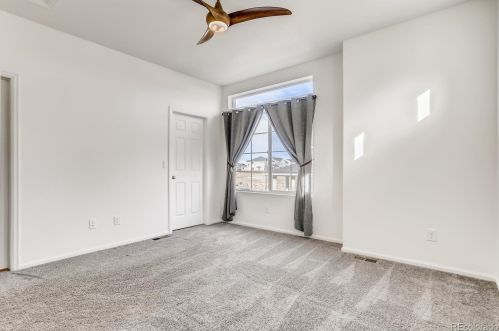 26198 Maple Dr, Aurora CO 80018 exterior