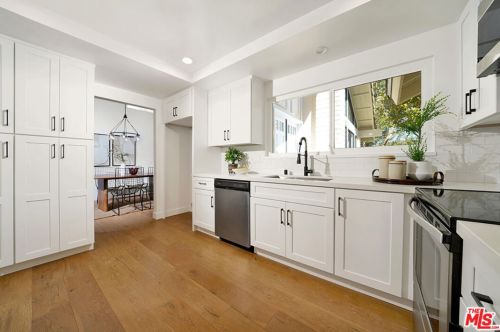 4871 Paseo De Vega, Irvine CA  92603-3322 exterior