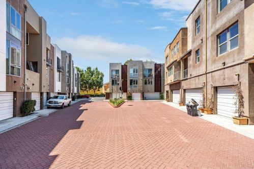 252 Jeanette Ln, Santa Ana CA  92705-6016 exterior