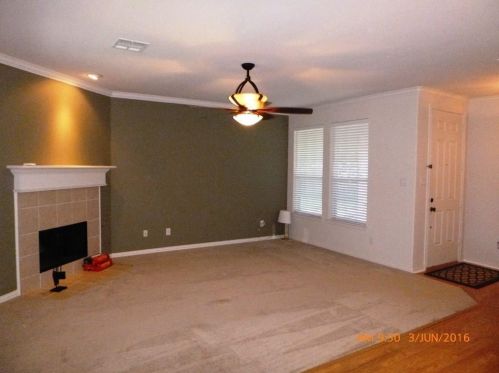 1056 Rodin Ln, Carrollton TX  75006-1545 exterior