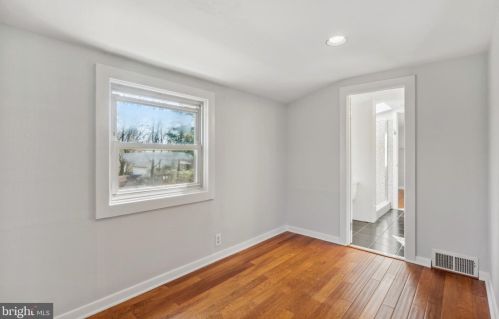 13 Dorann Ave, Princeton NJ  08540-3906 exterior