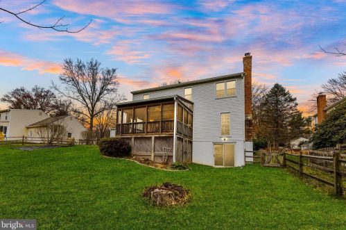 5006 Ten Mills Rd, Columbia MD 21044-1527 exterior